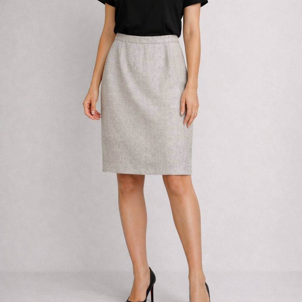 Giorgio Armani Italian Classic Knee Length Pencil Skirt Light Gray Size 6/8